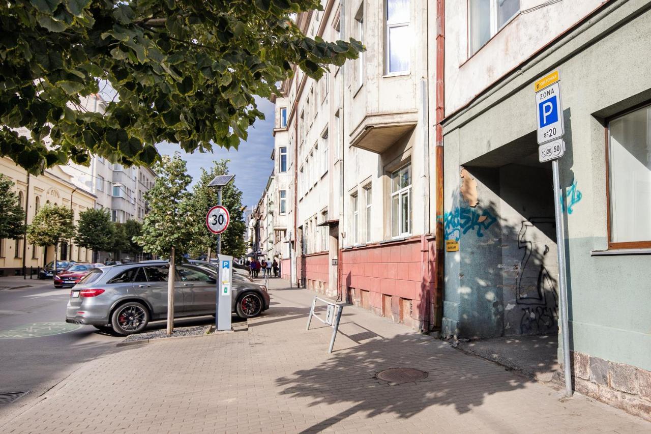 Old-New Apartment In Central Kaunas Ngoại thất bức ảnh